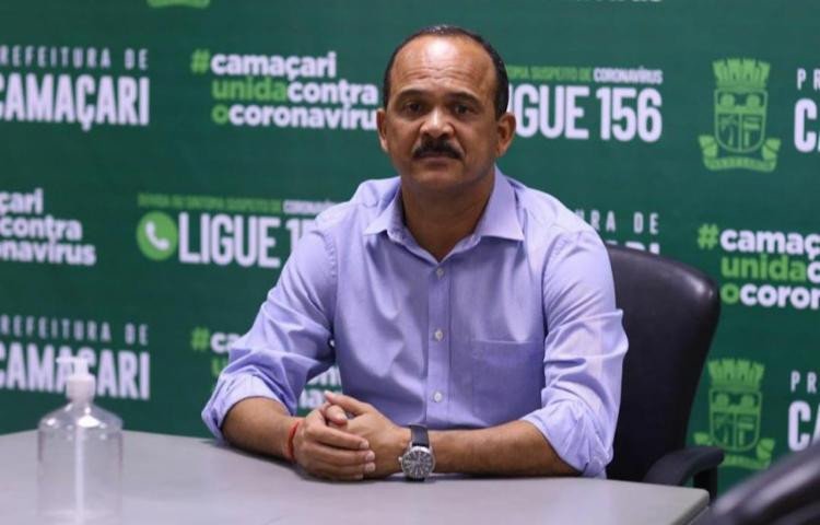 Prefeito de Camaçari convida indústria química para ser instalada na cidade