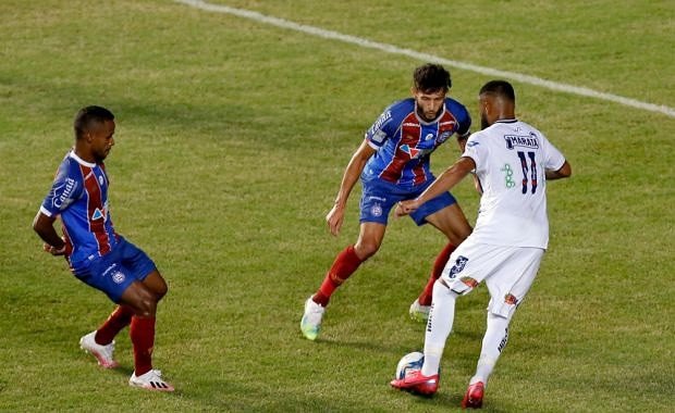 Em jogo disputado e com poucas chances, Daniel decide e coloca o Bahia na final da Copa do Nordeste