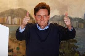 Crivella nomeia filho para Secretaria da Casa Civil, no Rio