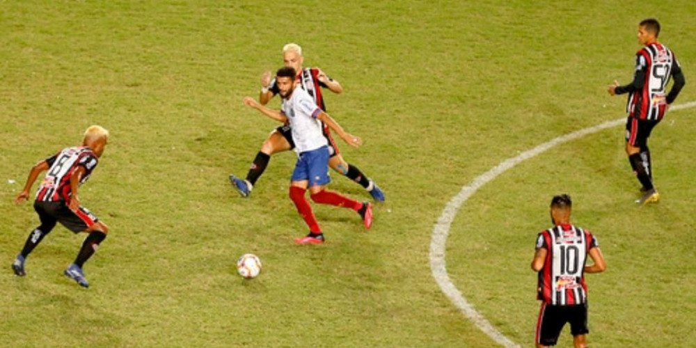 Atlético segura inofensivo Bahia e equipes empatam em 0 a 0