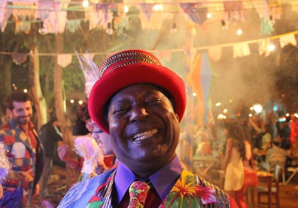 Morte do ator Gésio Amadeu, vítima de coronavírus, gera comoção na web