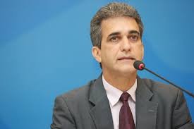 Robinson Almeida diz que indicação de Moraes ao STF é tentativa de 'interferir' na Lava Jato