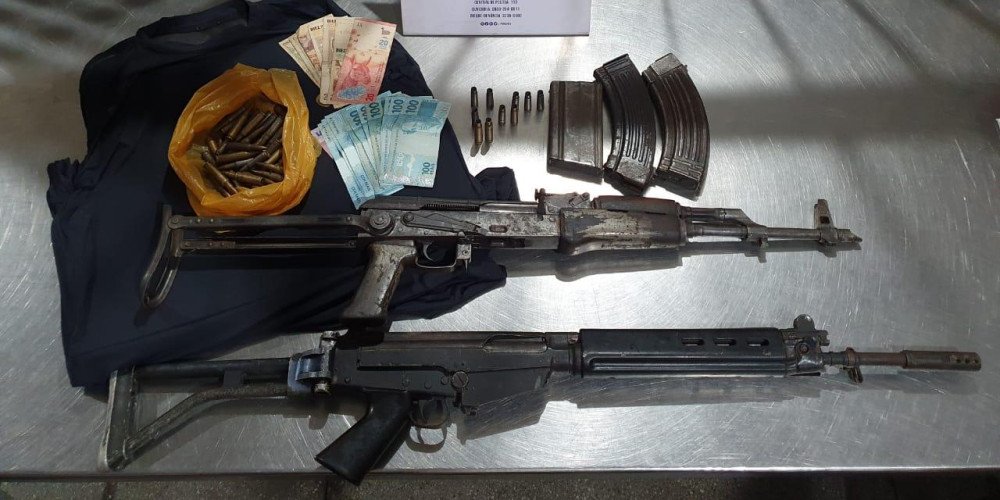 Polícia apreende fuzis modelo AK47; operação termina com dois mortos em Santo Inácio