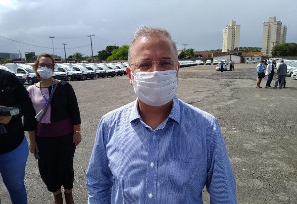 Testes de vacina russa na Bahia podem ser iniciados daqui a um mês, diz Vilas-Boas