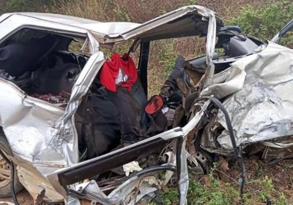 Deputado Mário Negromonte Jr. fica ferido em acidente de carro
