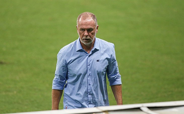 Após derrota para o Flamengo, Mano Menezes é demitido do Bahia