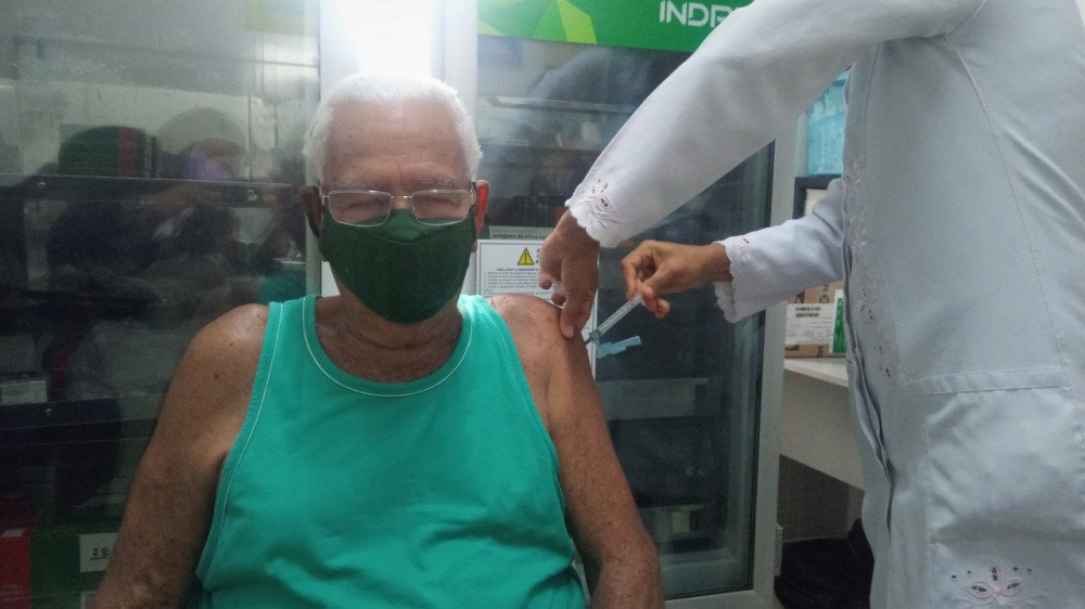 Candeias: Segunda dose de vacinas começa a ser aplicada nesta terça-feira (16)