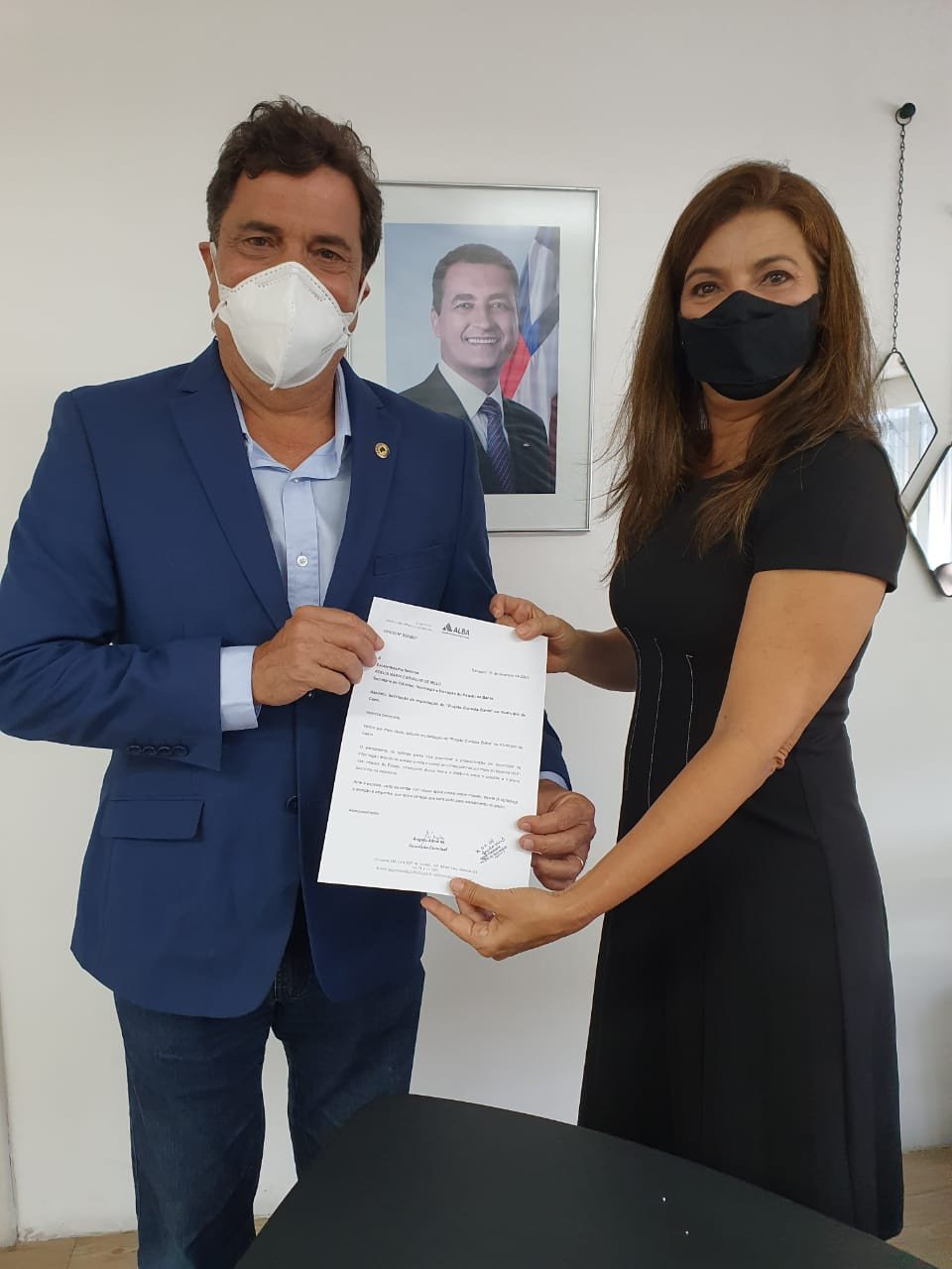 Deputado Angelo Almeida pede internet gratuita para 16 cidades baianas