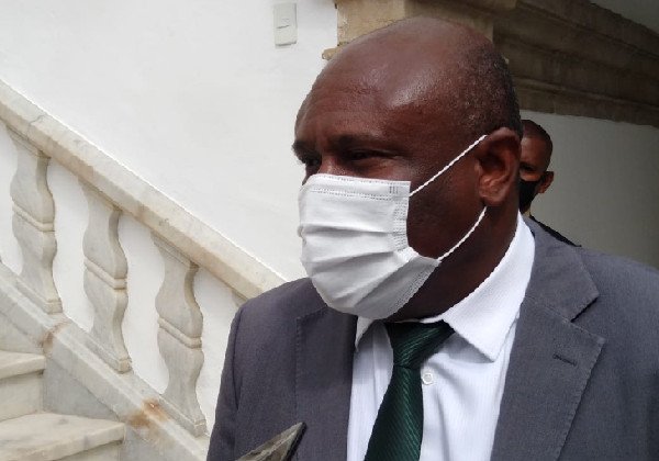 Irmão Lázaro continua intubado, mas apresenta evolução no quadro de saúde