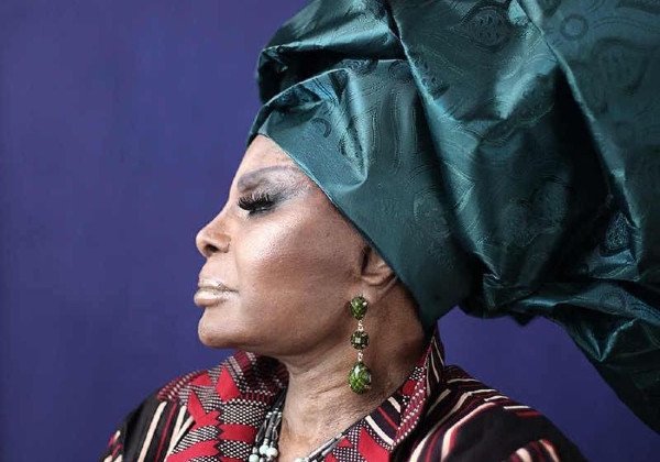 Elza Soares lança música em homenagem ao Dia Internacional da Mulher