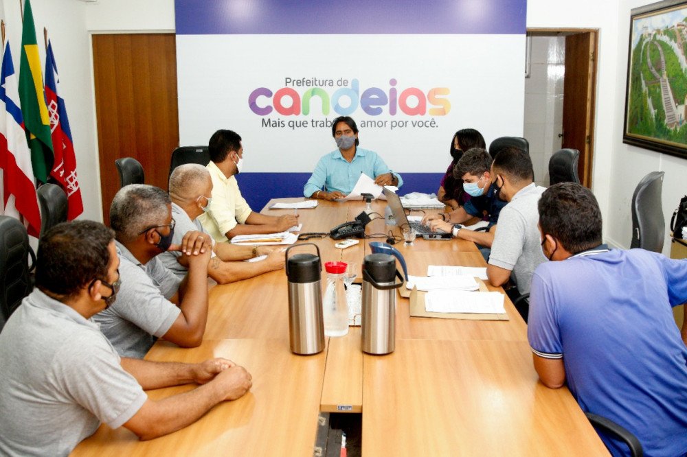 Prefeitura de Candeias define pacote de medidas de apoio ao setor do transporte alternativo