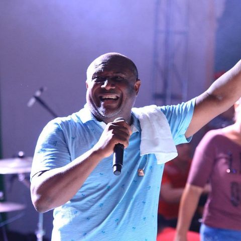 Morre vereador e cantor gospel Irmão Lázaro, vítima de complicações da covid-19