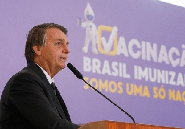 Bolsonaro não terá blindagem no Senado, afirma coluna