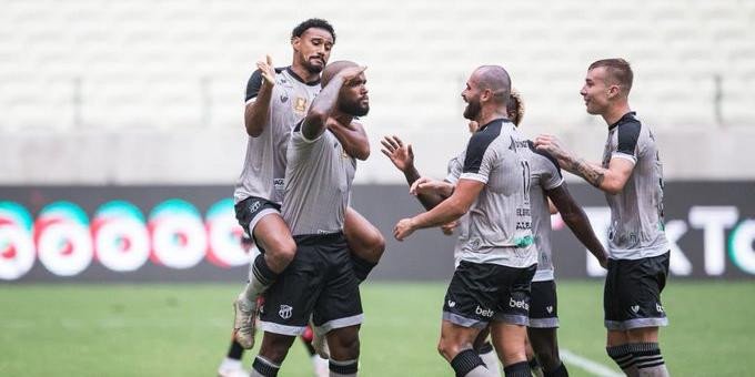 Vitória perde para o Ceará por 2x0 e dá adeus ao Nordestão