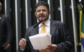 Vice-presidente da Câmara rompe com governo Temer !