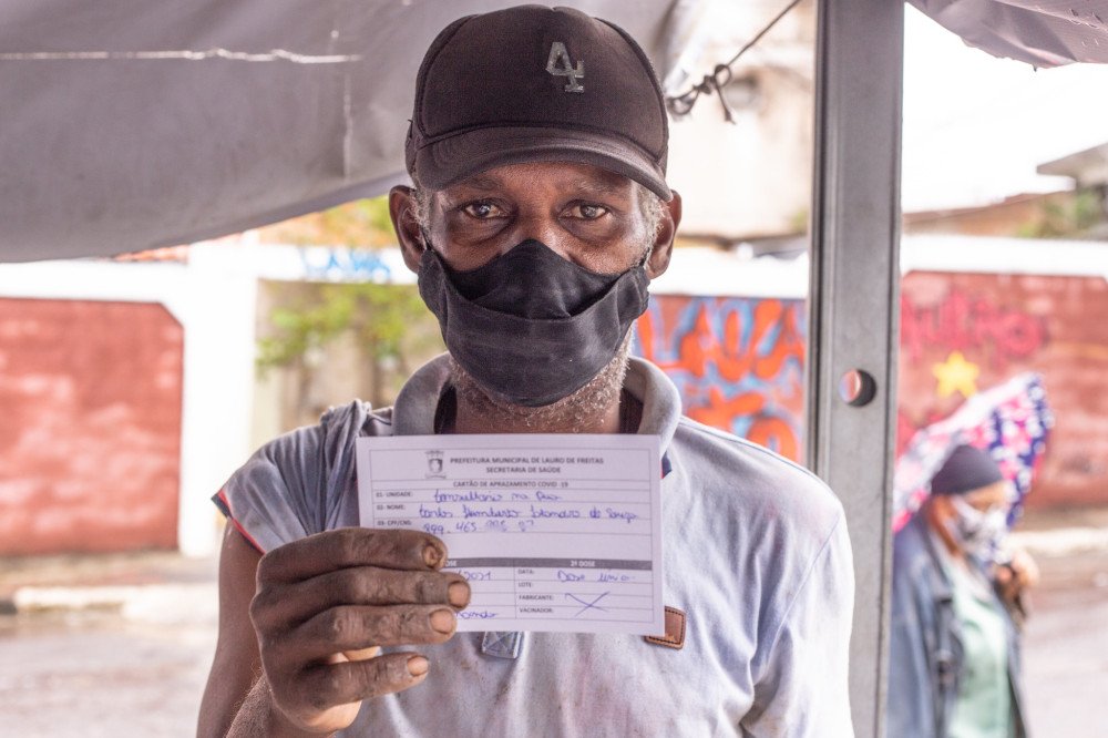 Lauro de Freitas atinge a marca dos 50% do público-alvo vacinado com 1ª dose contra a Covid-19