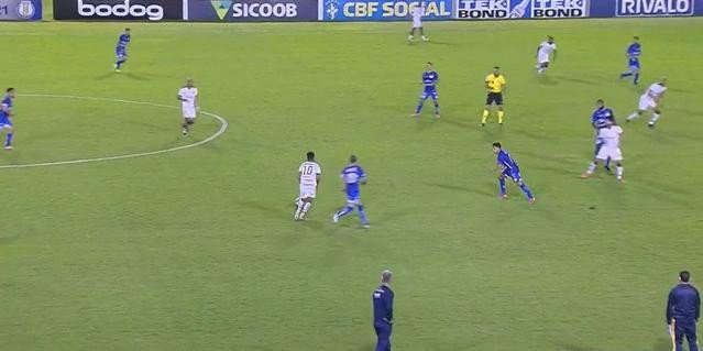 Com um a menos, Vitória segura empate com o Confiança fora de casa