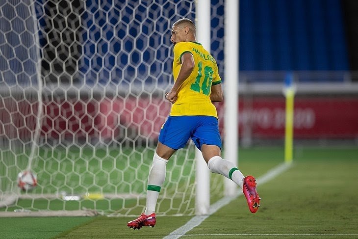 Com três gols de Richarlison, Brasil vence Alemanha por 4 a 2 em estreia na Olimpíada
