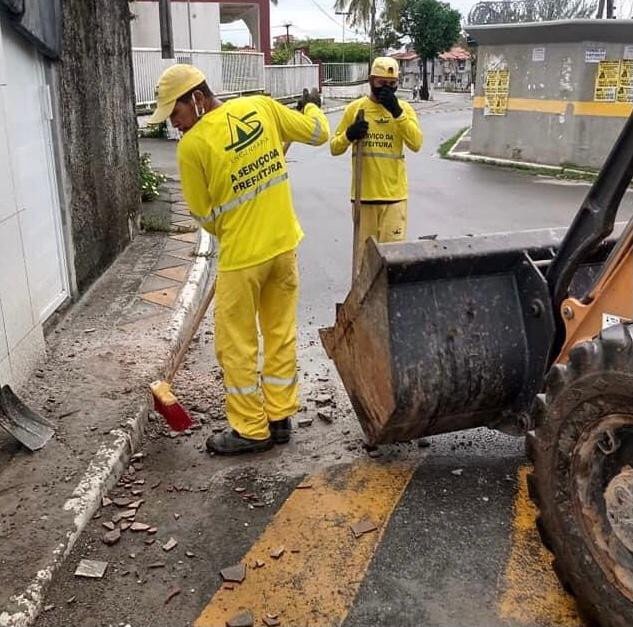 MADRE DE DEUS: EMPRESA DE LIXO EXECUTA SERVIÇOS APÓS TER CESSADO PRAZO CONTRATUAL
