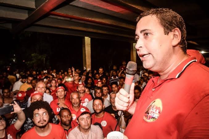 PT precisa reagir à ataque machista e mimado de secretário
