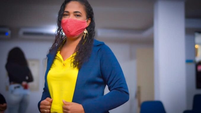 Madre de Deus: Jodiane questiona decreto de austeridade em Madre de Deus: ‘Qual foi o contrato que diminuiu?’