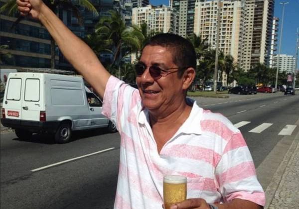 Zeca Pagodinho tem alta hospitalar e comemora: ‘Levei 10 em tudo’