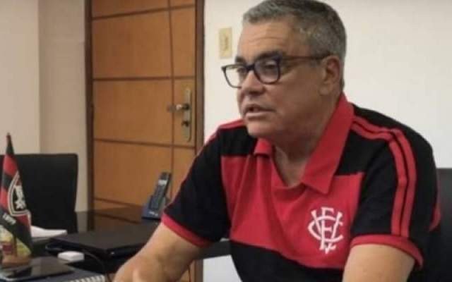 Paulo Carneiro é afastado da presidência do Vitória por 60 dias