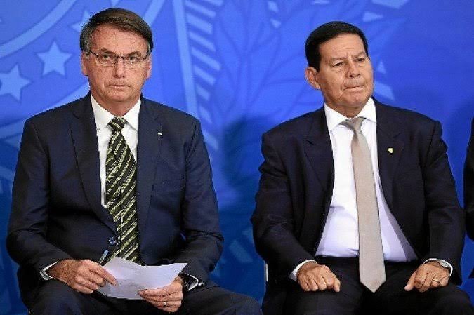 Bolsonaro reúne ministros no Conselho de Governo sem Mourão