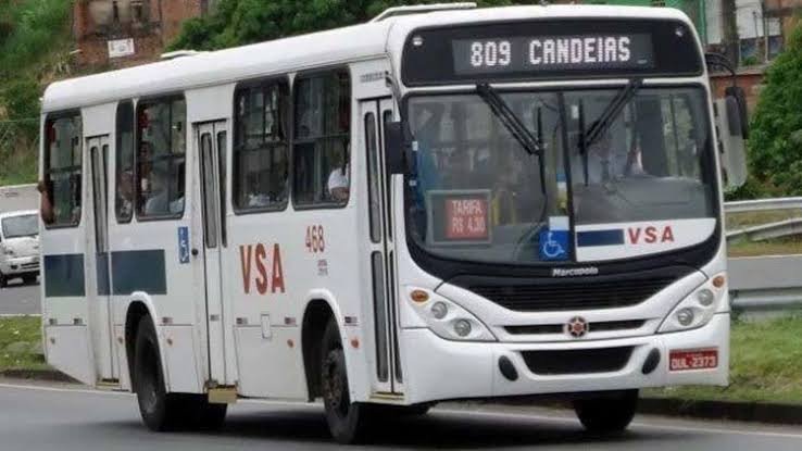 Candeias: Governador determina exigência de comprovante de vacinação para uso do transporte intermunicipal na Bahia