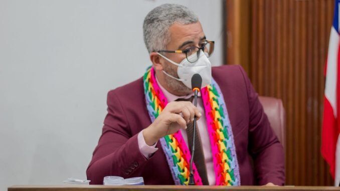 Vereador Marden cobra mais transparência da gestão na divulgação dos dados sobre a COVID-19 em Madre de Deus.