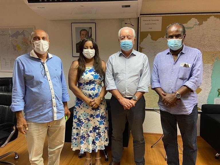 Vice-prefeita Marivalda tem reunião com secretário estadual de Infraestrutura para tratar sobre demandas de Candeias!