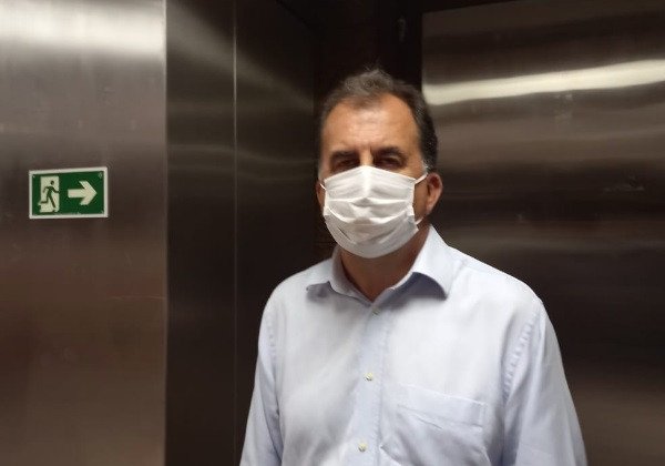 Vitória planeja trazer seis reforços para a Série C, afirma Fábio Mota