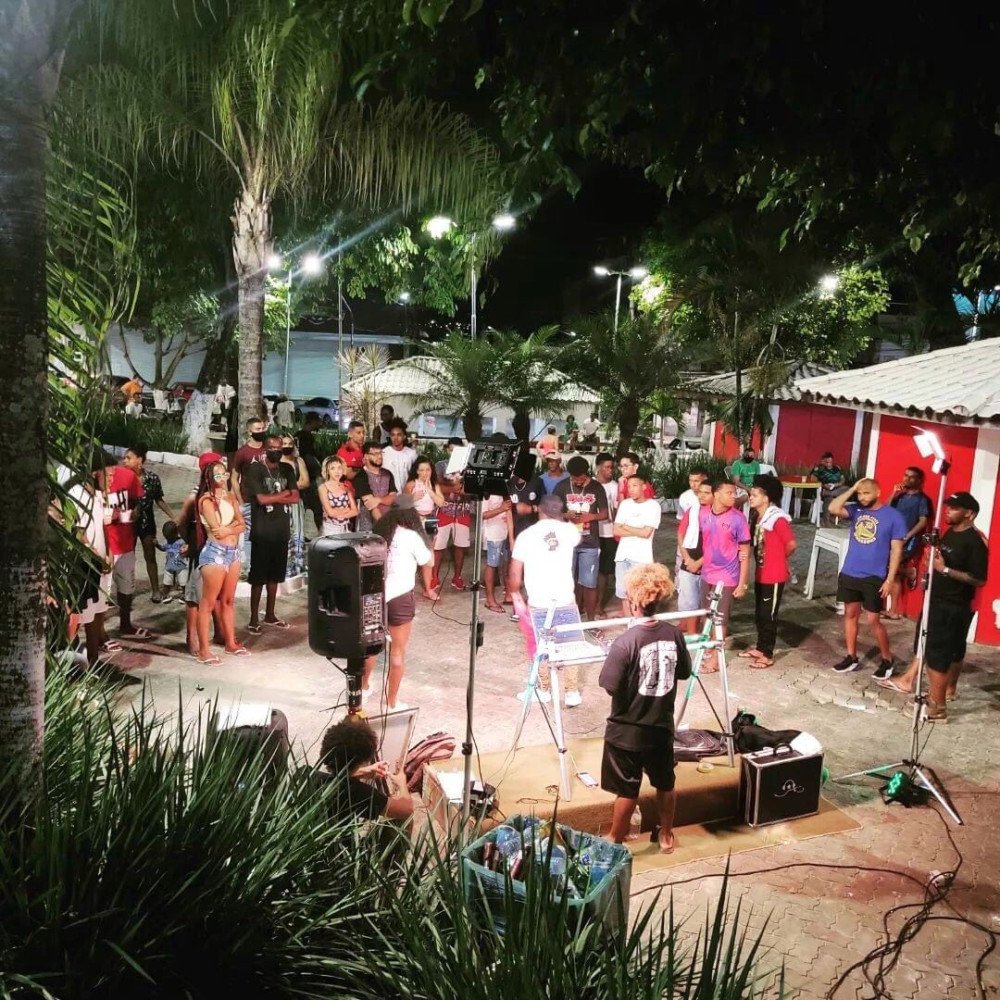 Costa Black inova e movimenta a cena cultural alternativa