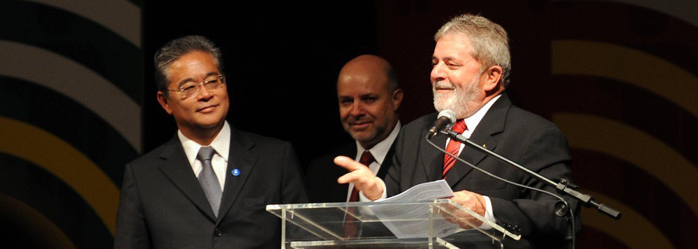 Procuradoria dá aval ao trancamento de ação sobre acervo de Lula