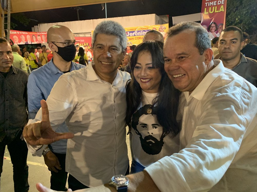 CANDEIAS: VICE-PREFEITA MARIVALDA DA SILVA AFIRMA NÃO SOU PRÉ-CANDIDATA À DEPUTADA ESTADUAL