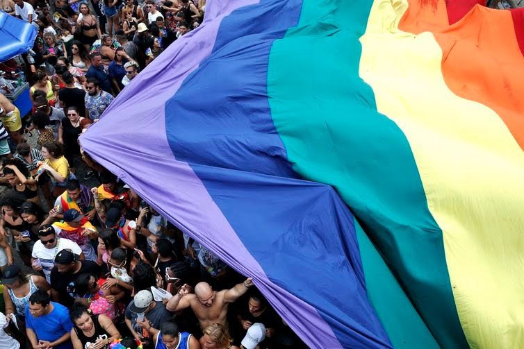 Salvador e Fortaleza têm menor proporção de homossexuais e bissexuais entre a população