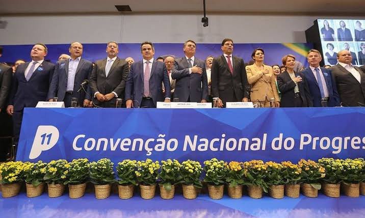 De maneira unânime, PP oficializa apoio à candidatura de Jair Bolsonaro à Presidência