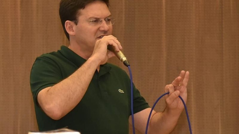 João Roma faz insinuação sobre ausência de ACM Neto em debate na Band