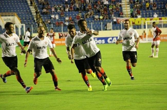 Vitória confirma favoritismo, bate o Sergipe é o 1º do Grupo