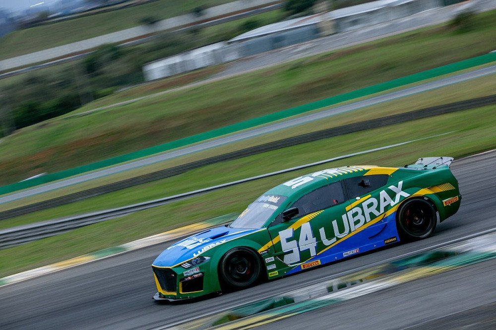 GT Sprint Race: Moscato domina segunda metade da prova e vence corrida 2 em Interlagos