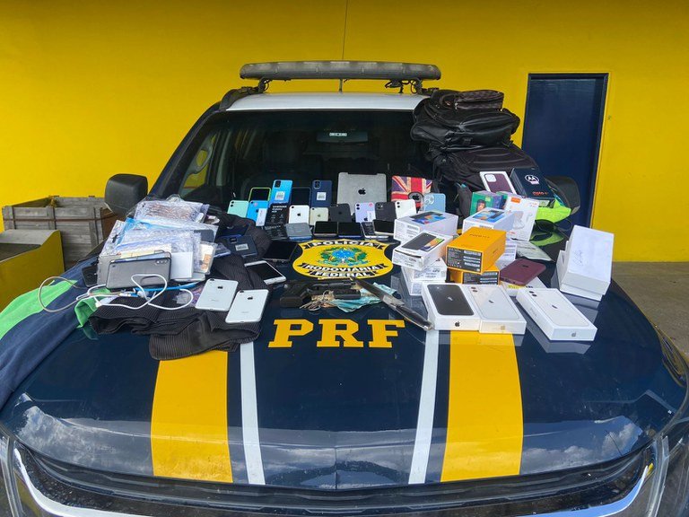 Quadrilha suspeita de roubo a estabelecimentos é presa em Simões Filho