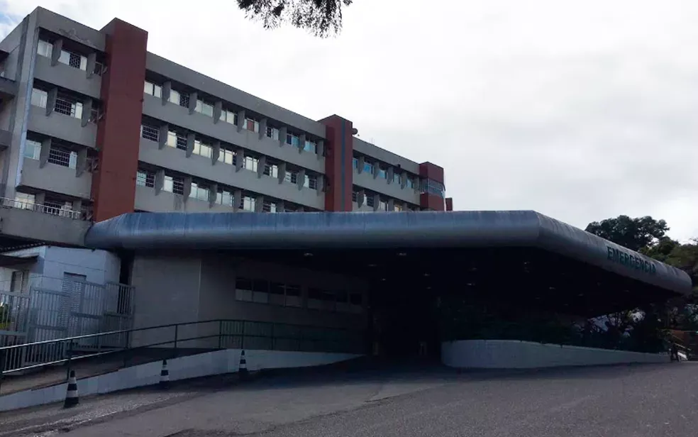 Mulher que teve corpo queimado pelo companheiro durante briga na Bahia morre em hospital de Salvador