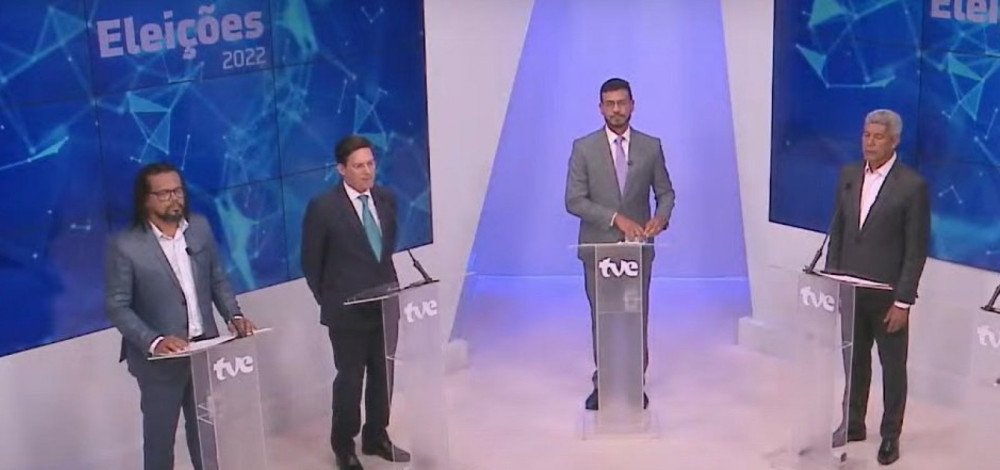 ACM Neto vira alvo de ataques, de novo, em debate e é chamado de “covarde” e “fujão