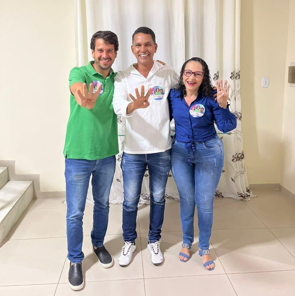 Candeias: Amiga Jú e Manuel Rocha recebem o apoio do ex-vereador e ex-vice-prefeito Jarinho
