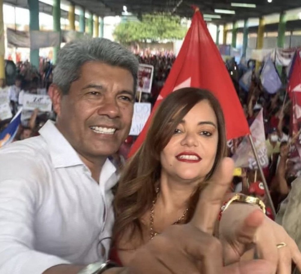 Prefeita de Rafael Jambeiro, Cibele Carvalho relata satisfação em ter sido uma das primeiras no PT a defender a candidatura de Jerônimo ao governo do Estado.