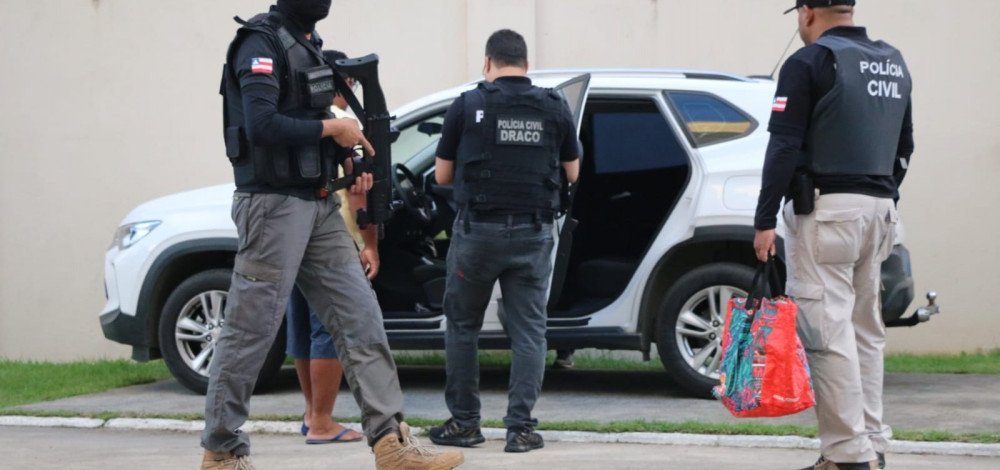 Três agências bancárias de Irará são alvo de ataques com explosivos