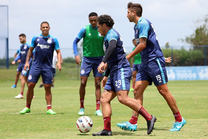 Bahia aprimora parte tática para jogo contra o Grêmio