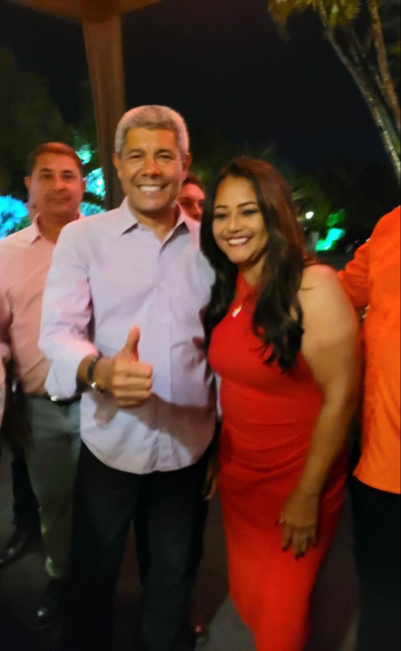 Candeias: Vice-prefeita Marivalda participa de confraternização da Vitória com Rui e Jerônimo