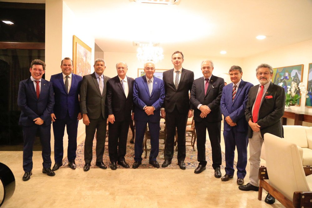 Jerônimo vai a Brasília e se reúne com presidente do Senado e Geraldo Alckmin