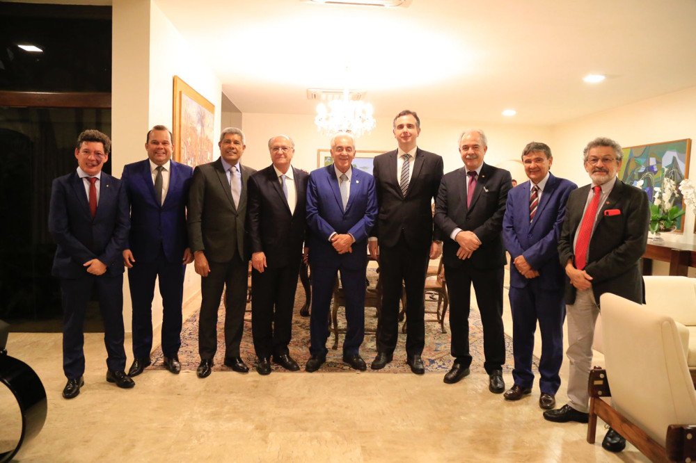 Jerônimo vai a Brasília e se reúne com presidente do Senado e Geraldo Alckmin